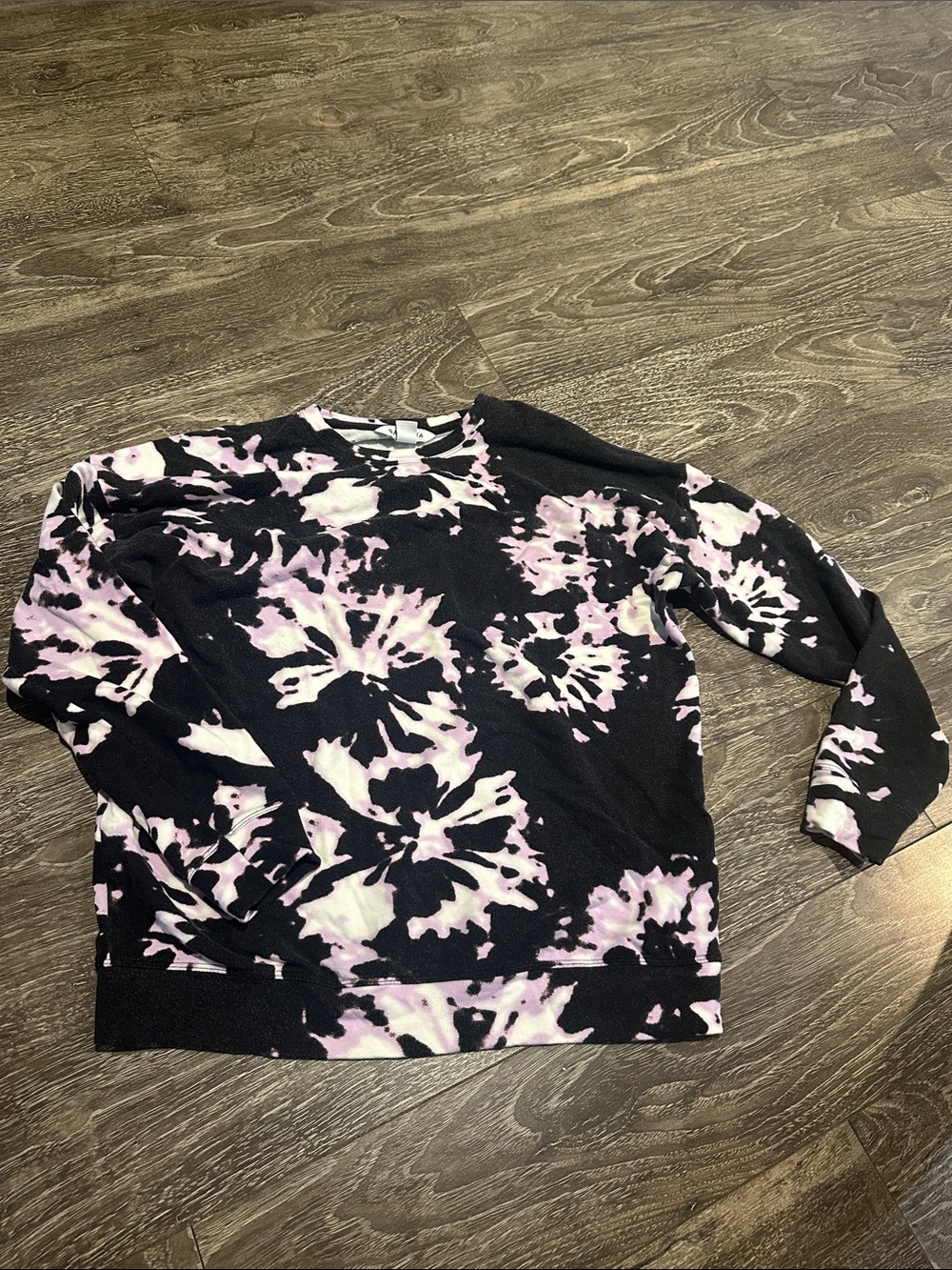 Athleta Black and Light Pink Tie-Dye Crewneck Sweatshirt
